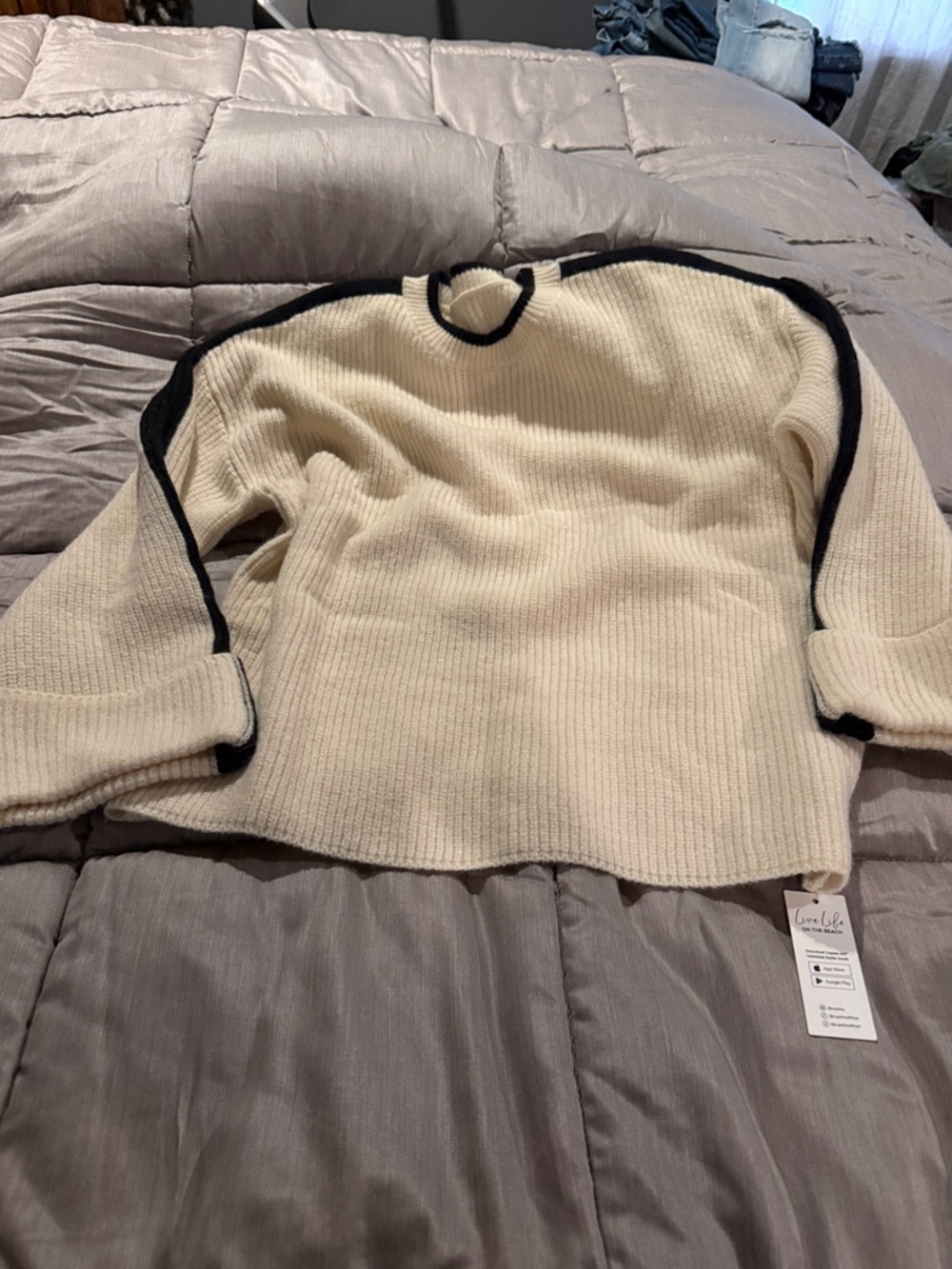 Cupshe Cream Ribbed Crew Sweater with Black Trim